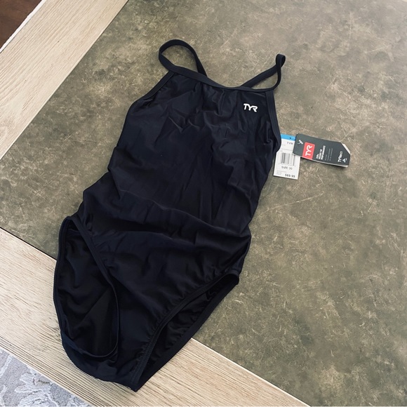 Durafast Solid Diamondfit One Piece Swimsuit - Picture 5 of 10
